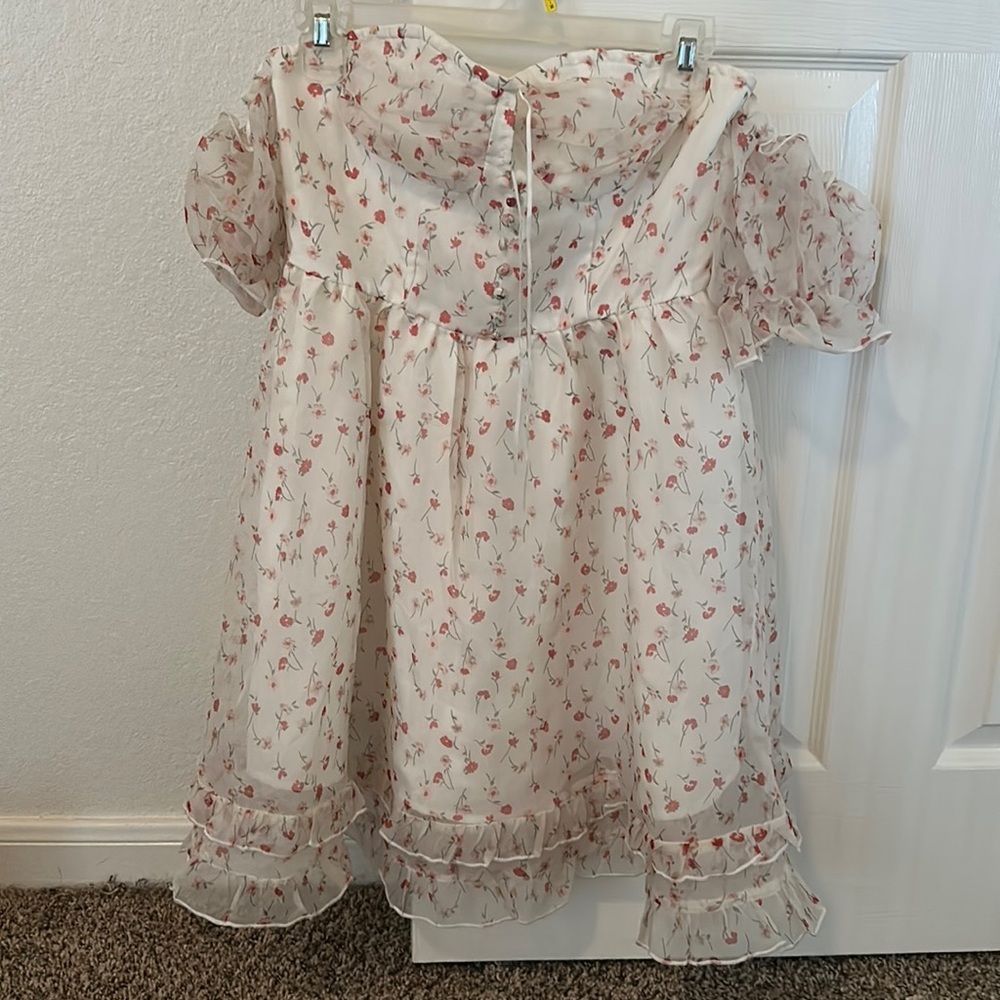 Floral white dress